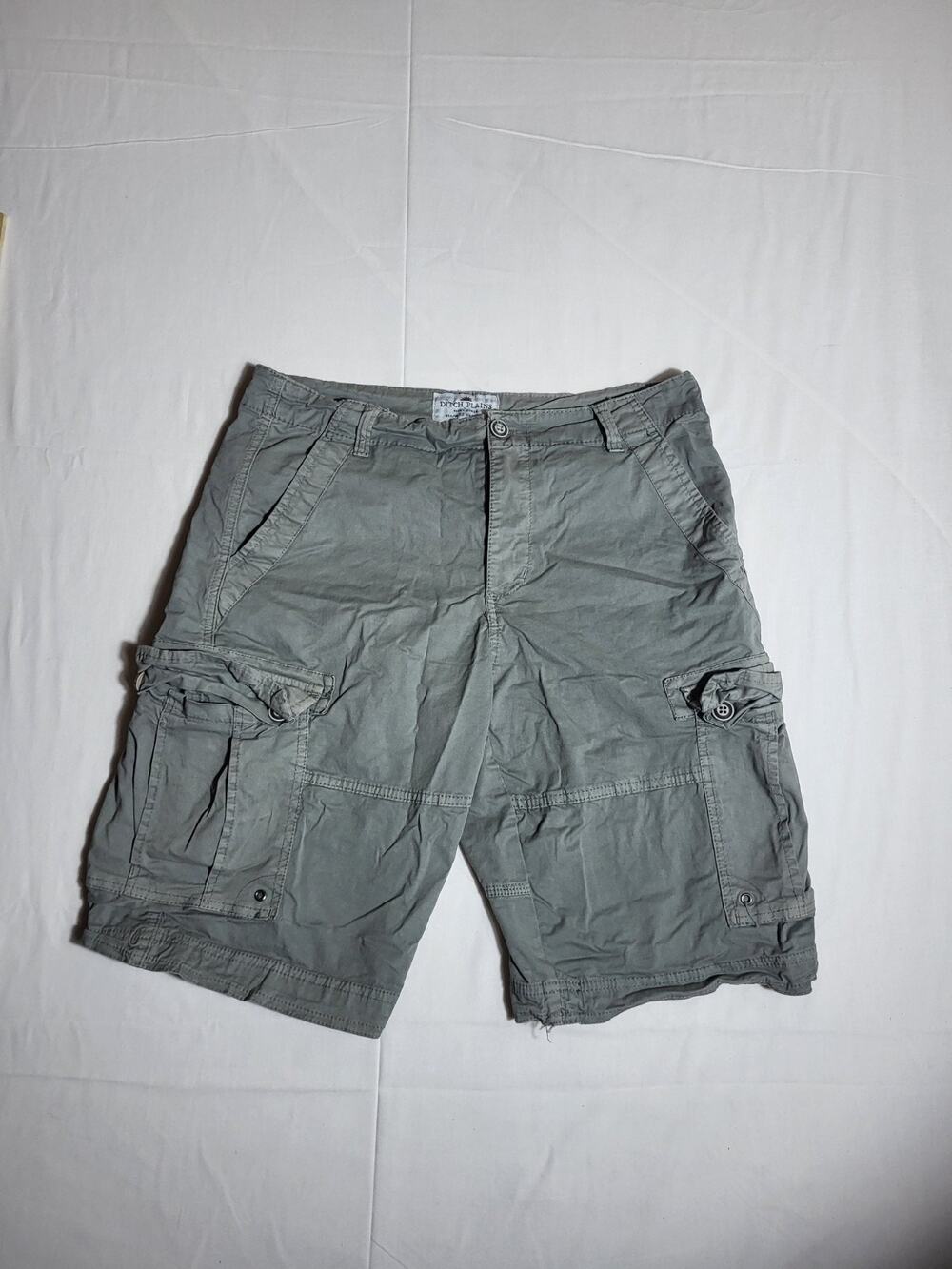 Ditch Plains Mens Cargo Shorts Gray Size 32 Stretch Cotton Utility Hiking Casual